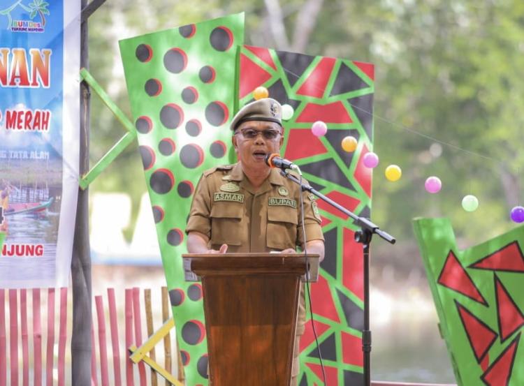 Plt Bupati Asmar Buka Lomba Pacu Sampan dan Kemah Budaya Telaga Air Merah Kepulauan Meranti