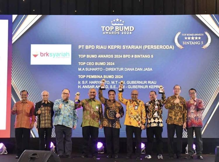 BRK Syariah Raih 4 Penghargaan pada Ajang TOP BUMD Awards 2024