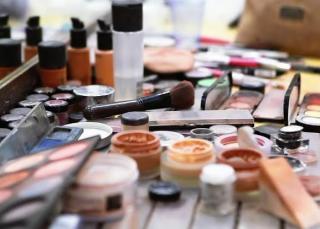 Jelang Lebaran, BBPOM Pekanbaru Sita Kosmetik dan Makanan Ilegal Senilai Miliaran Rupiah