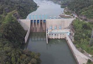 Alhamdulillah, Pagi Ini PLTA Koto Panjang Kurangi Bukaan 2 Pintu Waduk