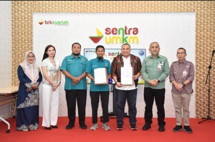 Sentra UMKM BRK Syariah Permudah Nasabah Mengurus Sertifikat Halal Produk Usahanya