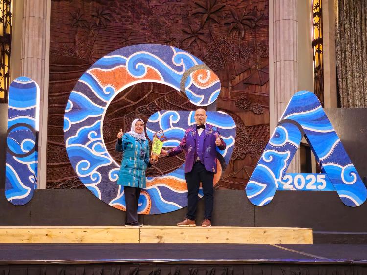 Buktikan Komitmen Hijau, PLN UIP3B Sumatera Raih Penghargaan Platinum Indonesia Green Awards 2025