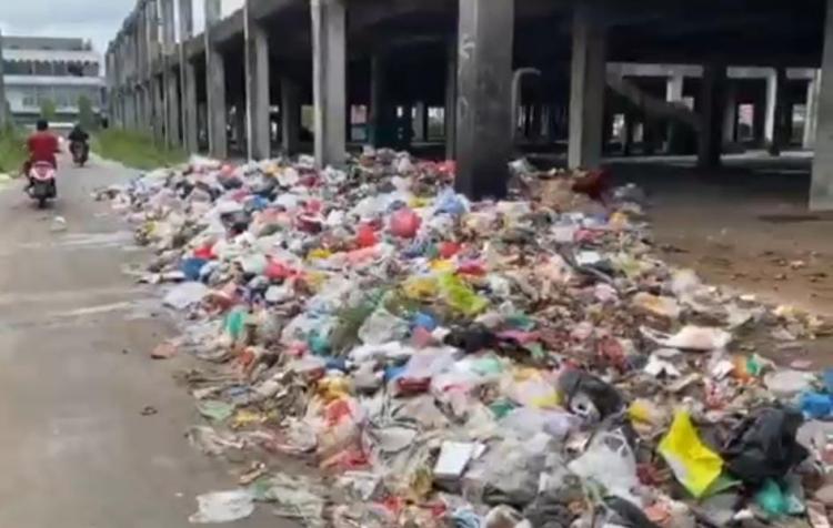 Permasalahan Sampah Belum Juga Tuntas, DLHK Kota Pekanbaru Minta Vendor Turunkan Alat Berat