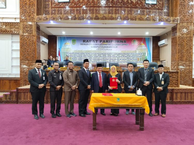 DPRD Rohil Umumkan Penetapan Bupati dan Wabup Rohil 2025-2030