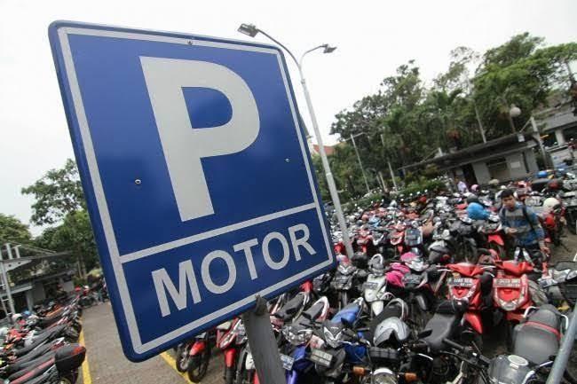 Jalan Umum: Roda Dua Rp1.000, Roda Empat Rp2.000