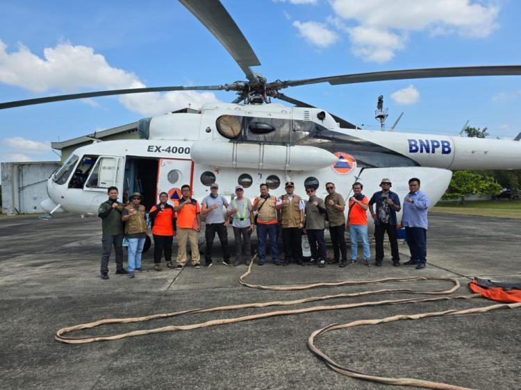 Antisipasi Karhutla, Pemprov Riau Ajukan Bantuan Helikopter dan Modifikasi Cuaca ke BNPB