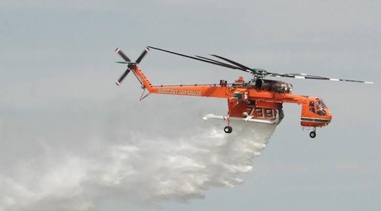 Helikopter Water Bombing Pinjaman dari Pusat Akan Tiba di Riau pada Bulan Mei