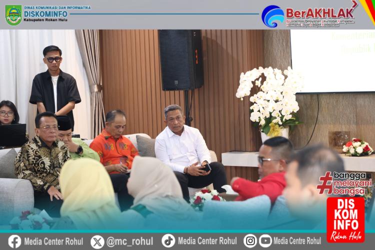 Bupati Rohul Audiensi dengan Menteri Kehutanan, Bahas Percepatan Izin Kawasan Hutan untuk Pariwisata