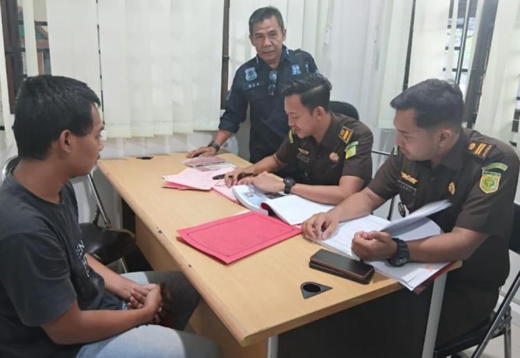 Dinyatakan Lengkap, Berkas Kasus Penyelundupan Sisik Trenggiling 31 Kg Dilimpahkan ke Kejari Tembilahan