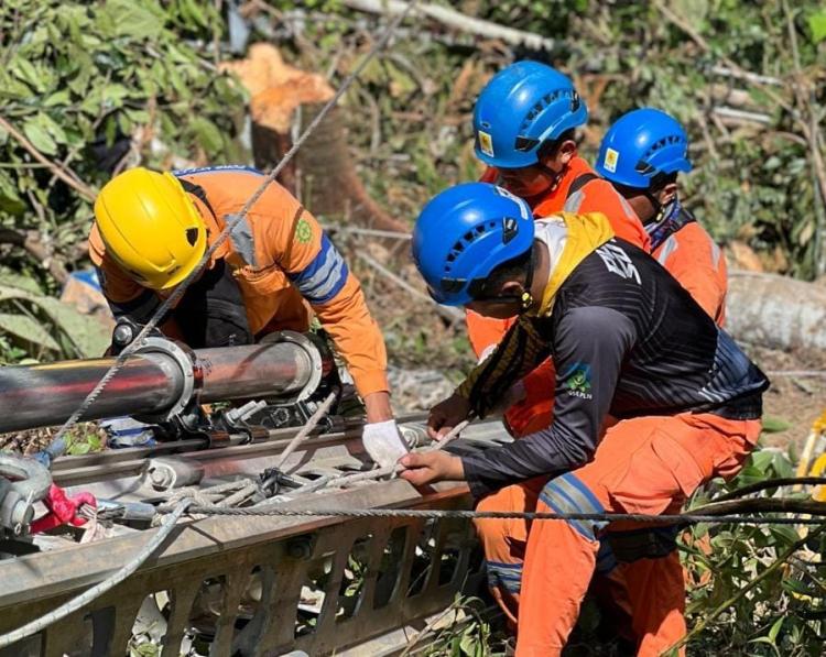 Gerak Cepat Pulihkan Listrik di Sungai Penuh dan Merangin, PLN Bangun Emergency Tower 24 Jam Nonstop