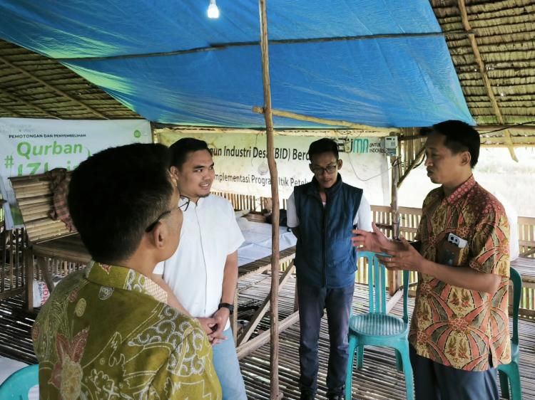 PLN Perkuat Peternak Itik di Desa Pulokerto Lewat Sinergi TJSL dan Pembinaan Teknis