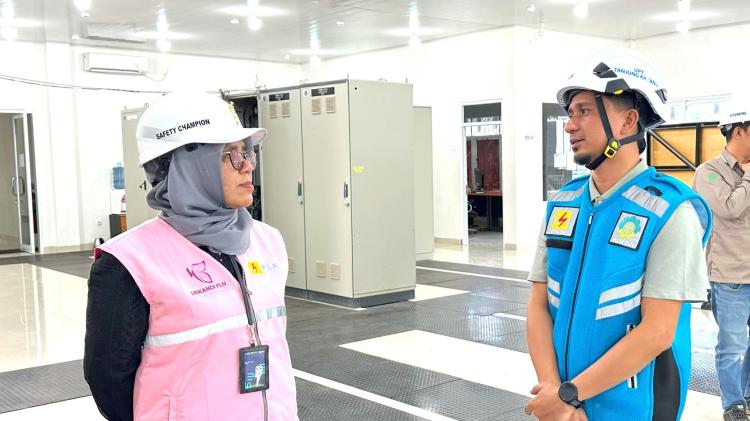 Srikandi PLN UIP3B Sumatera Turut Menjadi Garda Terdepan dalam Pemenuhan Kebutuhan Listrik Jelang Perayaan Kemerdekaan