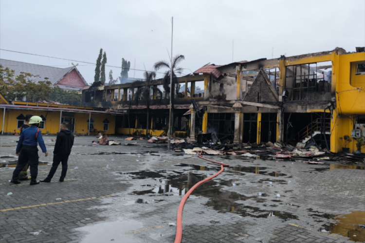 Pascakebakaran Disnakertrans Riau Terpaksa Cari Lokasi Baru Buat Ngantor