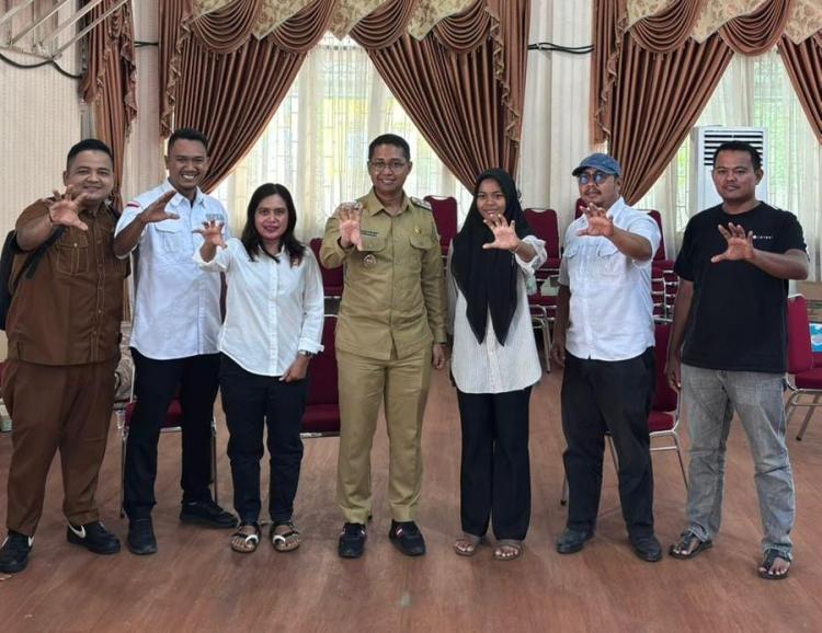 Pengurus KONI Rokan Hilir Dampingi Atlet Bola Tangan Silaturahmi dengan Wakil Bupati Jhony Charles