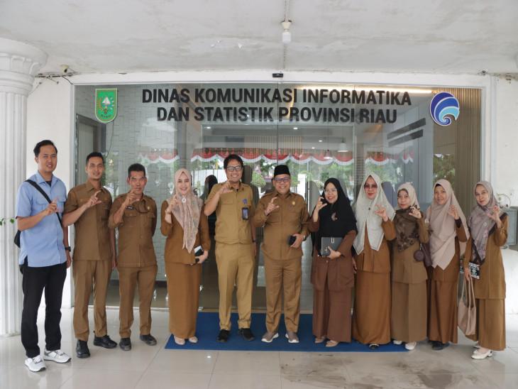 Kadiskominfo Kampar Bahas Pengelolaan Data dan Layanan Publik Digital Bersama Diskominfotik Riau