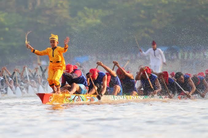 Hari Keempat Festival Pacu Jalur 2025, Cek Prakiraan Cuaca BMKG