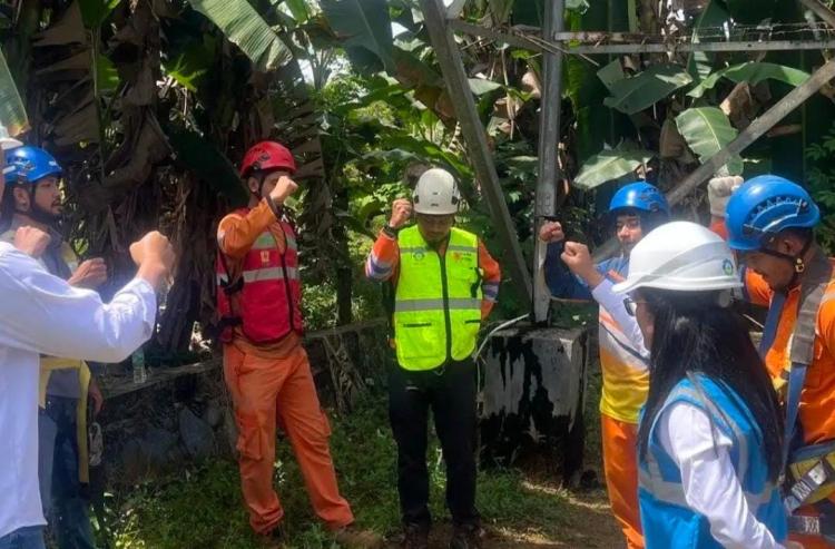 PLN Sigap Perbaiki Step Bolt Tower, Jaga Keandalan Listrik Bintan untuk Senyum Pelanggan
