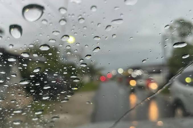 BMKG Pekanbaru Peringatkan Potensi Hujan Lebat Disertai Petir Hari Ini