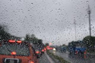 Riau Berpotensi Hujan Lebat Disertai Petir