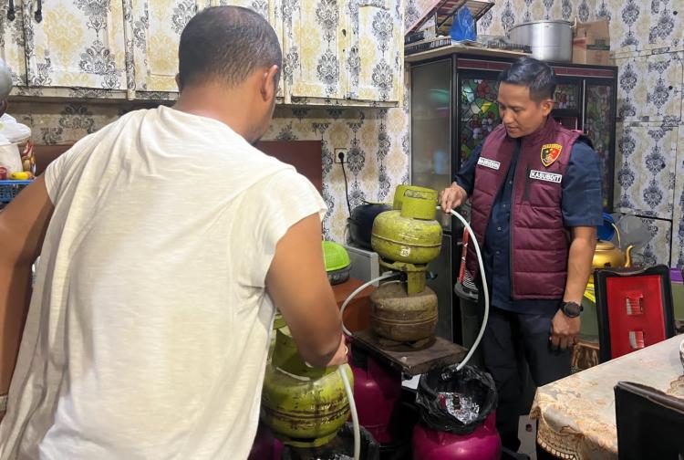 Polda Riau Bongkar Dugaan Praktik Oplos Gas Elpiji Subsidi, 3 Orang Diamankan