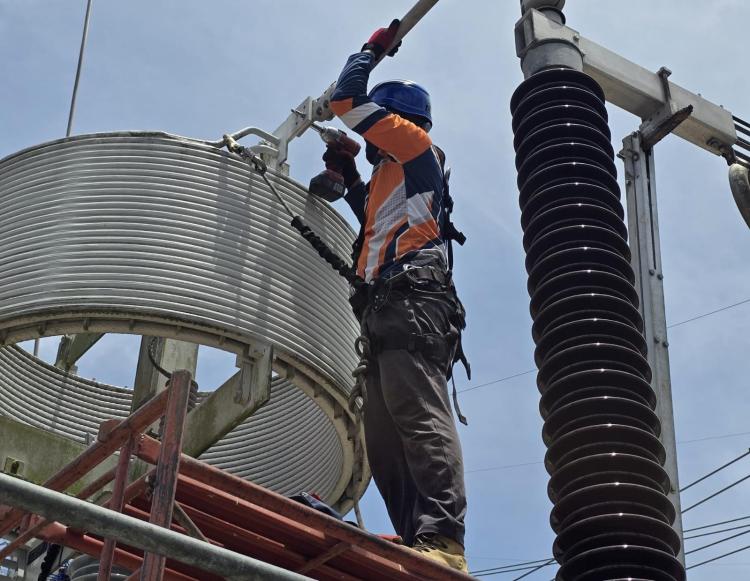 Tim ULTG Pasir Putih Sigap Atasi Hotspot di GI Perawang 150 kV