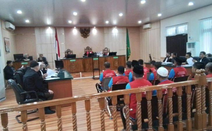 12 Terdakwa Kerusuhan di PT SSL Siak Dituntut 3 hingga 5 Tahun Penjara
