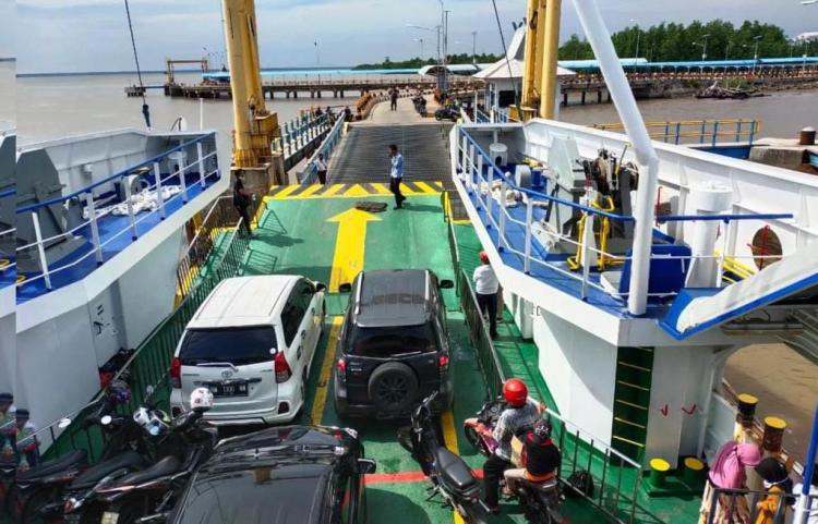 Krisis Penyeberangan ke Pulau Bengkalis, Cuma 1 Armada RoRo yang Beroperasi