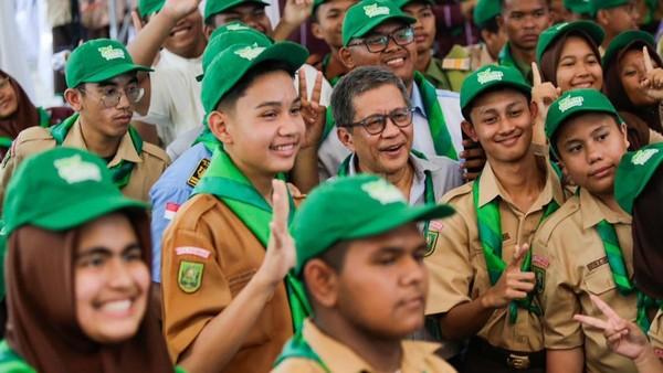 Rocky Gerung: Masa Depan Indonesia Hijau Lahir dari Inisiatif Anak Muda Riau