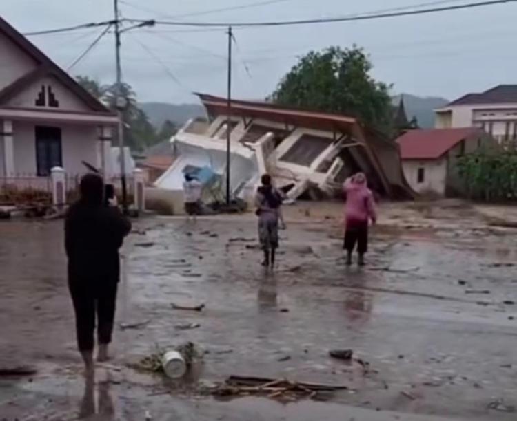 Solidaritas Sumatera: Pemko Pekanbaru Segera Kirim Relawan dan Bantuan Untuk Korban Banjir