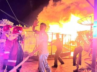 Tiga Unit Rumah di Selatpanjang Terbakar, Api Diduga Berasal dari Lilin di Rumah Lansia