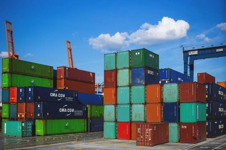 Ekspor Riau Januari–Oktober 2025 Naik 18,98 Persen, Impor Turun 14,18 Persen