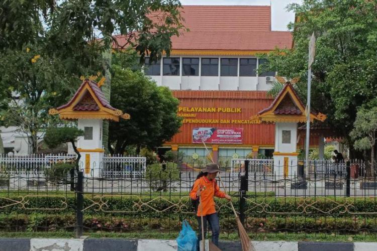 Pekanbaru Resmi Terapkan Larangan Kantong Plastik, DLHK Maksimalkan Sosialisasi