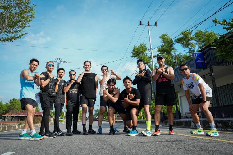 Komunitas Pelari Kampong: Merawat Sehat Lewat Langkah Kebersamaan di Selatpanjang