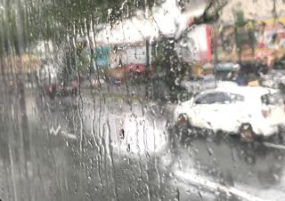 Cuaca Riau Sabtu Ini Didominasi Berawan dan Hujan Ringan hingga Sedang