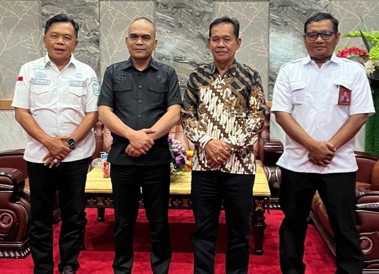 Efisiensi Anggaran Membelah Harapan: Tahun 2026 Jembatan Selat Akar Dibangun, Panglima Sampul Menunggu Kepastian 2027