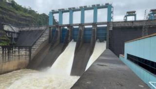 Dampak Pembukaan Pintu Waduk PLTA Koto Panjang, Permukaan Sungai Kampar Naik 20 Cm