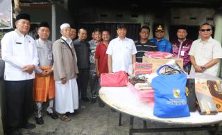 Wawako Pekanbaru Salurkan Bantuan ke Keluarga Korban Kebakaran Rumah di Kapau Sari