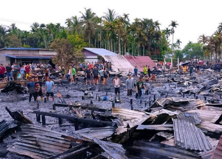 Pemprov Riau Salurkan Bantuan Rp375 Juta untuk Korban Kebakaran Simpang Gaung