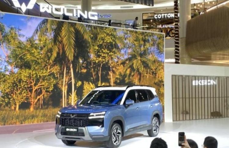 Dibanderol Dengan Harga Rp389 Juta, Wuling Rilis SUV Untuk Keluarga