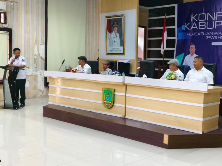 Dibuka Sekretaris Dinas Kominfo Rohil, PWI Rokan Hilir Gelar Konferensi ke VIII