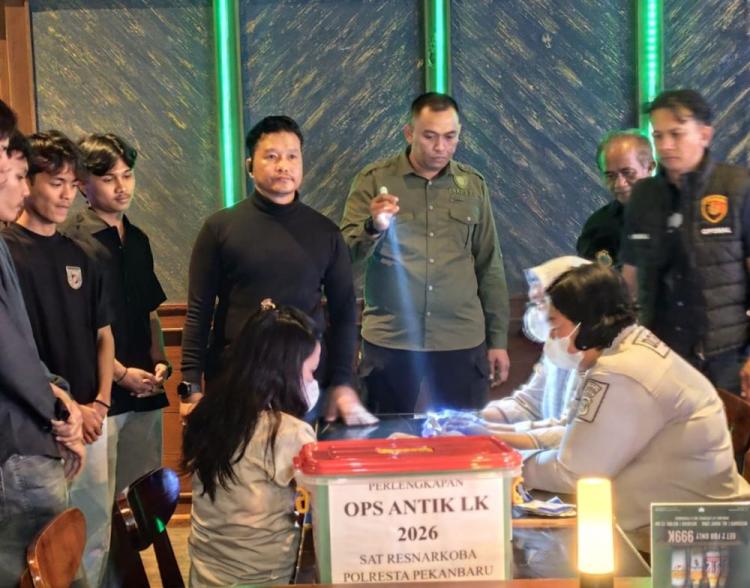 Razia THM Pekanbaru Selasa Dini Hari: Satu Pengunjung Positif Amphetamine Diamankan  