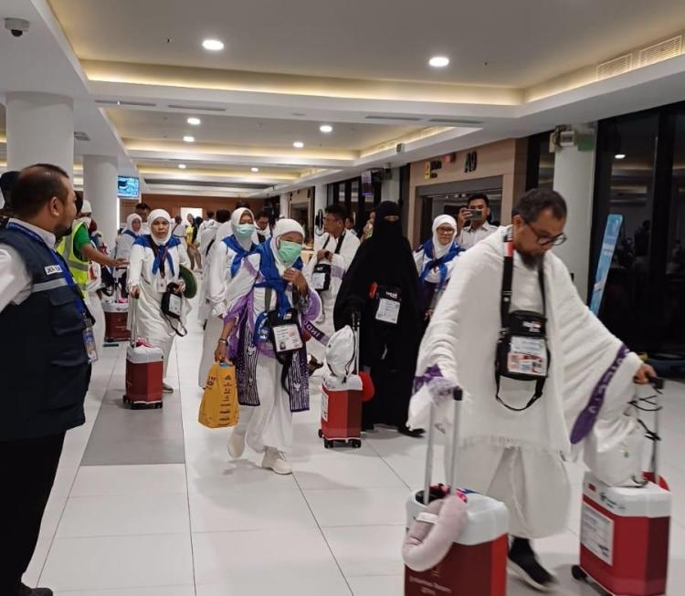 Gelombang Pertama Haji Riau Tuntas, Kloter BTH 12 Resmi Diberangkatkan