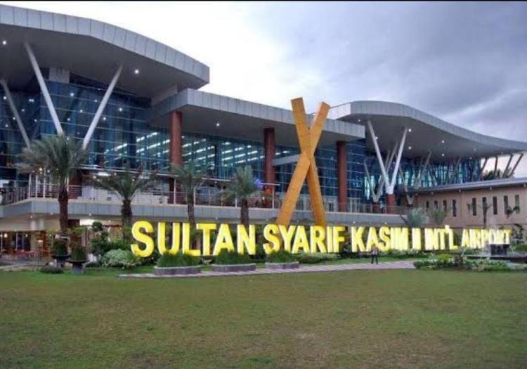 Libur Panjang Tak Pengaruhi Jumlah Penumpang di Bandara SSK II Pekanbaru