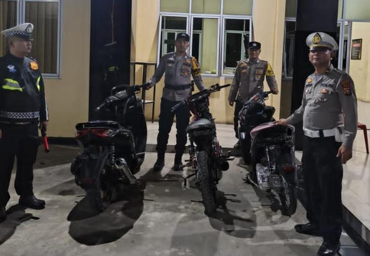 Kapolsek Bagan Sinembah Turun Langsung Pimpin Razia Balap Liar, Tiga Motor Tanpa Nopol Diamankan
